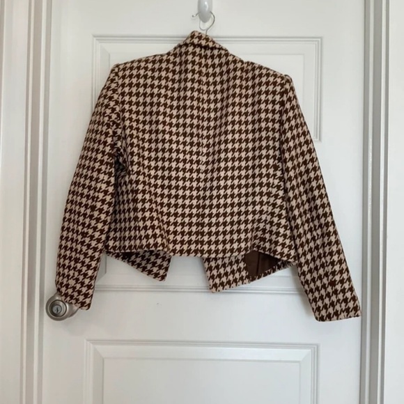 Zara Tan and Brown Houndstooth Blazer - Picture 2 of 2